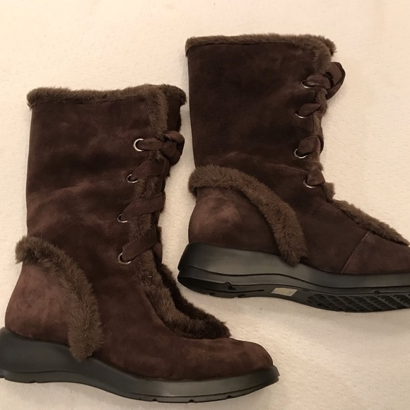 Boots - Picture 2 of 3